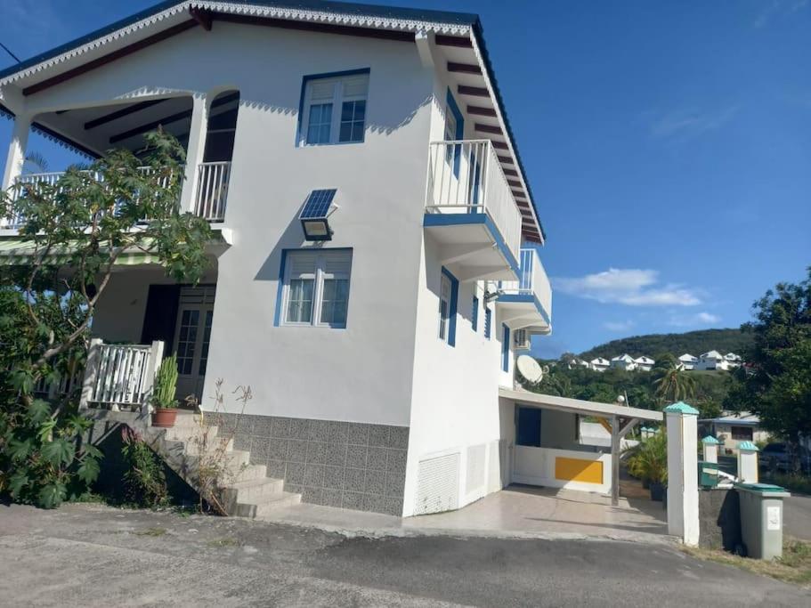 Appartement Neuf T3 Proche De La Plage Pigeon Luaran gambar