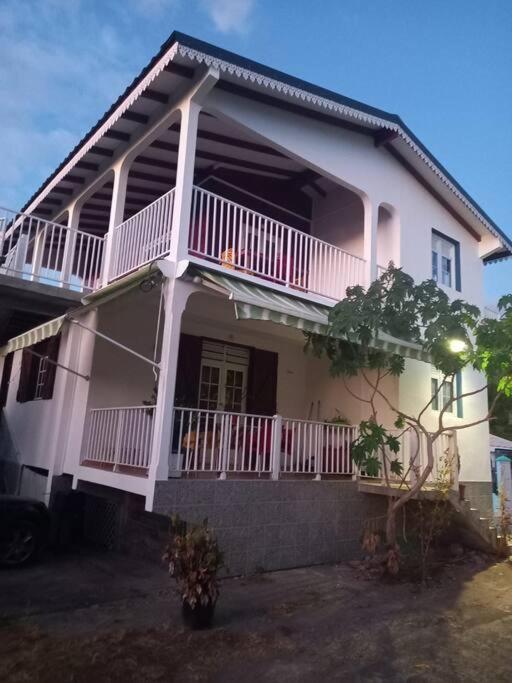 Appartement Neuf T3 Proche De La Plage Pigeon Luaran gambar